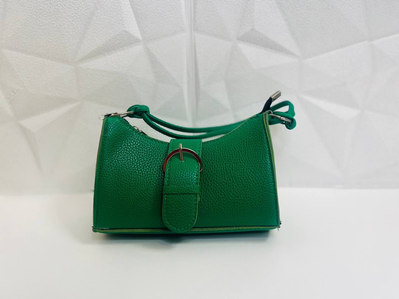 کیف زنانه قفل کمربندی کد b211 3 کیف زنانه قفل کمربندی کد b211