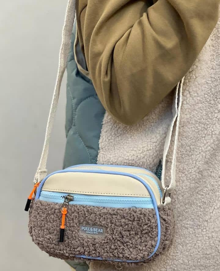 کیف پشمی تدی جلو زیپ دار کد b302 1 کیف پشمی تدی جلو زیپ دار کد b302