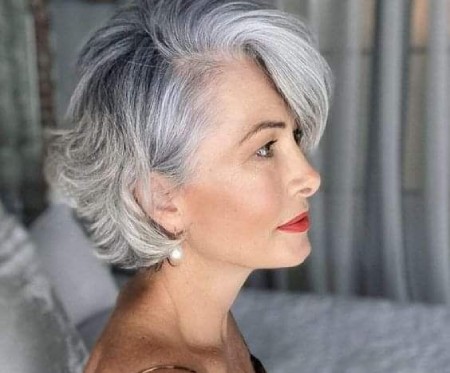 رنگ موی جو گندمی؛ رنگ موی همه پسند و شیک سال 2025 1 رنگ موی جو گندمی؛ رنگ موی همه پسند و شیک سال ۲۰۲۵